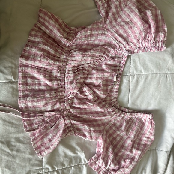 American Eagle Outfitters Tops - Pink plaid crop top